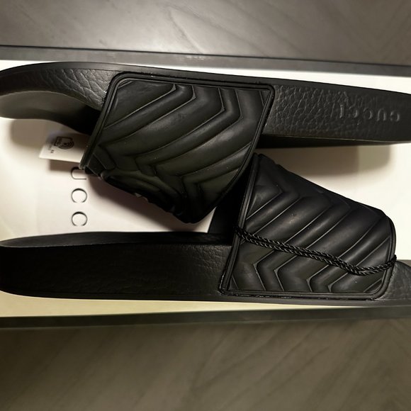 AUTHENTIC Brand New Gucci Slides Men\'s Size 10.5 main image 5